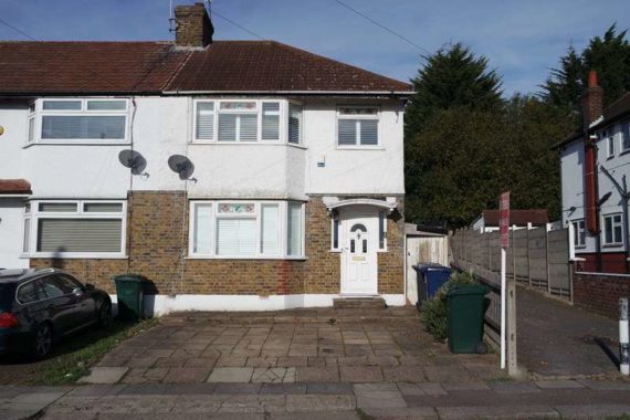 3 Bedroom End of Ter...